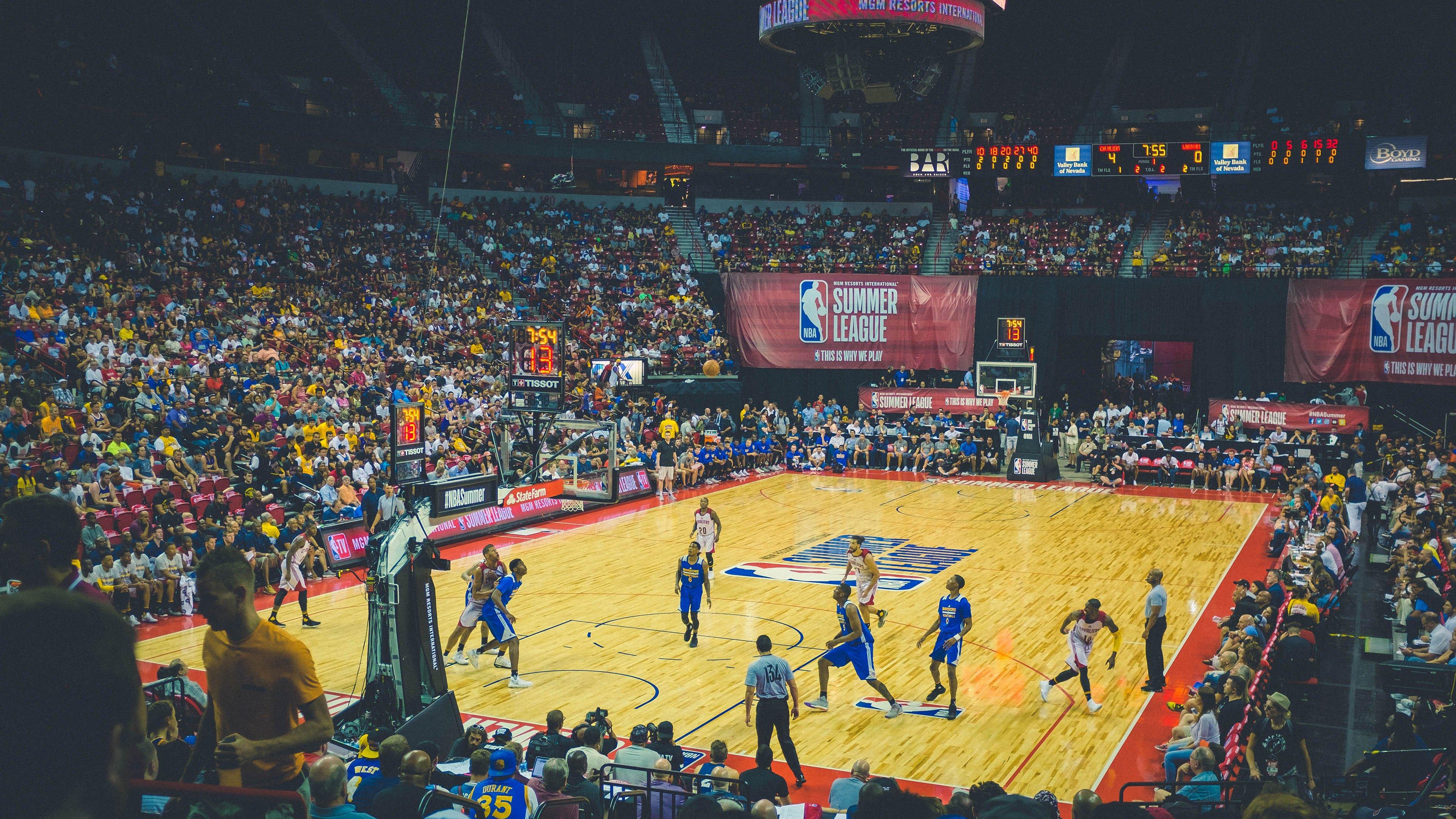 萧华推动NBA赛程重大变革，选秀或移至自由市场开启后，联盟格